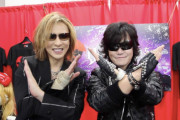 YOSHIKIとTOSHIの確執に毎回巻き込まれるXのメンバーかわいそうだよな