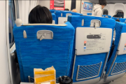 【討論】新幹線内でのマック、ありかなしかで大激論…「臭いハラスメントだ」「電車内がNGな様に新幹線内もNG」