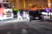 【爆笑】トラック運転手（底辺職）、警察の前でスポーツカーを蹴り飛ばしてしまうwwwwwww