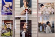 矢口亨×羽生結弦「写真集・羽」パネル展が梅田・京都で開幕ｗｗｗ氷上スレ民が現地レポに大興奮！「京都の展示デカすぎｗ」「矢口さんの裏話コメントが神ｗ」と話題沸騰！反射との戦いに苦戦する撮影ガチ勢に「これは肉眼で拝むしかないｗ」と全オタが京都に集結やｗ