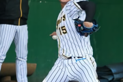 阪神のＤ１位・西純矢とＤ３位・及川雅貴が初のブルペン入り