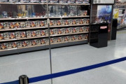 【悲報】ヤマダ電機、ゲーム＆おもちゃ売り場を立入禁止にしてしまう…