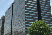 【入管職員200人増員】不法残留摘発強化に掲示板「200人じゃ足りない」