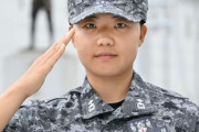韓国海軍初の女性深海潜水士が誕生…12週間の訓練「毎日が限界を試されているようだった」！
