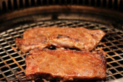 なんG民「1人焼き肉余裕！1人映画館余裕！1人カラオケ余裕！1人回転寿司余裕！1人ディズニー余裕！」