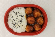 ローソンさん、ウインナー弁当が好評だったためミートボール弁当を作ってしまう