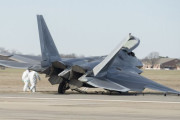 F-22ステルス戦闘機、2030年より段階的に退役と米空軍中将…次世代戦闘機へ！