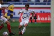 【Jリーグ】「ヤットさんのサッカーIQはズバ抜けてる。天才」。刺激を受ける背番号10・倉田秋が見据える2020年シーズン