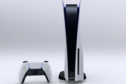 「PS5」本体が初公開　“ねじれ”が目を引くスタイリッシュなデザインに