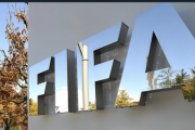 FIFAが未成年淫行の罪で逮捕された職員を停職処分「僕のボーイフレンドになるよ」と送っていた