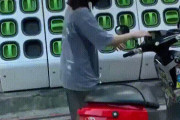 台湾のバッテリー交換可能な電動スクーターが良いアイデアだと話題に