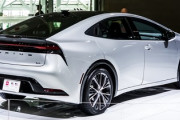 【車】予約が殺到　トヨタ新型「プリウス」欲しい人続出で「買えない？」　各販売店の「今」どんな状況？