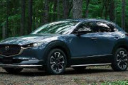 【悲報】マツダ、「CX-30」のスカイアクティブX搭載車とMT車を廃止して値上げwwwwww
