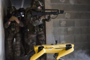 四足歩行ロボット「Spot」がフランス軍の訓練に参加…兵士たちの任務もハイテク化！
