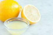 【ハゲ】レモン汁を頭皮に塗れば髪が生えると発表される