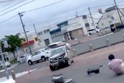 【衝撃】これは事件の予感。苫小牧市に大暴走軽自動車が現る。動画追加、犯人確保の映像を追加しました。