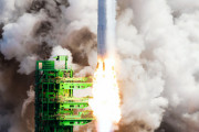 自国製じゃないよね　～　【朝日新聞】 韓国が第７の「ロケット保有国」に　国産「ヌリ」の打ち上げに成功