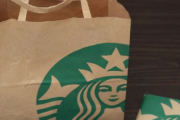 【画像】スタバの紙袋がホラーすぎると話題にwwwwww
