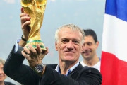 仏代表デシャン監督、2026年W杯後に退任へ…地元メディア報じる　後任候補にジダン氏