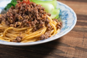 汁なし坦々麺ってあるけどわざわざスープ無くす必要なくね？