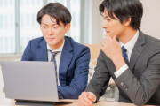 新入社員「はわわぁ…エクセルで改行しようとすると次のマスに移動しちゃう…」敏腕ワイ「ふん。」ｶﾀｯ