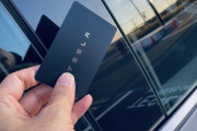 【悲報】テスラ車、『ポケモンカード』でロックが解除できる重大な欠陥が判明するｗｗｗｗｗ