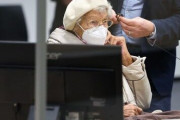 【悲報】元ナチスのおばあちゃん（97）、禁固2年の有罪判決