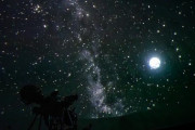 【宇宙】わずか97光年先に「水の惑星」発見、地球型惑星探査に画期的な一歩