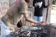 【動画】アフリカの洗車屋さん、なんかすごい嫌だ（笑）