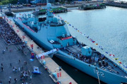 中国山東省青島で中国海軍艦艇の一般公開…約12万人のファンが来場！