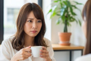 【不倫】友人から不倫話を聞かされるのがつらい　どのように対処していますか？