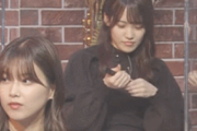 櫻坂46松田里奈、NHK生放送でペンの蓋が開かなくて焦る姿が見つかるｗｗ【シブヤノオト】