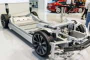 テスラが長寿命低コストのバッテリーを開発中、EVの価格をガソリン車と同等に！