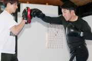 阪神　石井大智がキックボクシングジムで自主トレ公開「野球に役立つ、かつストレス発散」