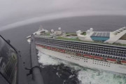 【グランド・プリンセス】米 カリフォルニア沖のクルーズ船　乗客の下船開始を決定 ★2