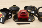 日本の伝統文化「和食器」のミニチュアフィギュアがガチャに登場！「和食器 兎ノ月」