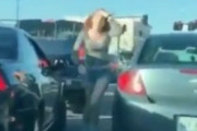 【動画】煽り運転にブチギレた女さん、とんでもない行動にでるｗｗｗ