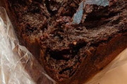 【820円】昼飯に生チョコ食パンをそのままモサモサ食ってたら同僚に「それ変だよ」って言われた
