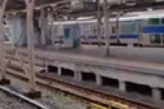 常磐線・上野駅で人身事故 「目の前で」「線路に人飛び込んだ」「みちゃった」「尋常じゃなかった・・」 「規制線貼ってる」 高崎線・宇都宮線も巻き込まれ