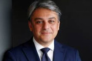 【悲報】ルノーCEO、早すぎるEV普及に警鐘鳴らす
