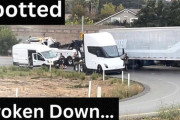 【悲報】高速道路で壊れたテスラ「セミ」トラック、渋滞の原因になってしまうwwwwwwww