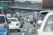 高速道路は渋滞したら無料にすべき！！！