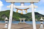 対馬の神社「韓国人出入り禁止の張り紙をはった後から…」　タバコ大量投棄が「またはじまりました」
