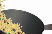 ワイ「チャーハンは先にご飯と卵混ぜてから炒めるとパラパラなるで」敵「それパサパサだぞ」