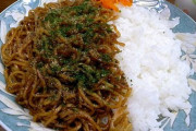 お好み焼きとご飯…ギリわかる。焼きそばとご飯…ファッ