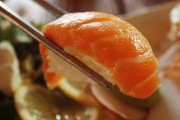 サーモンの寿司って脂がのってて最高に美味いよな