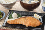 【メシウマ】白米、焼鮭、海苔、なめこの味噌汁　←この最強朝食にあと2、3品加えるとしたらｗｗｗｗｗ