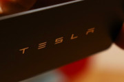 テスラの従業員、テスラ車が録画した顧客のプライベート映像や生々しい映像等を社内チャットで共有して見ていたと判明