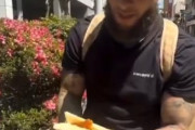 【動画】白人「日本で一番美味い食べ物はこれな、試してみろ！飛ぶぞ」