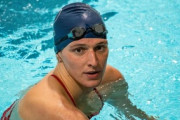 【LGBT】トランスジェンダー選手、女子水泳界を席巻…記録を30秒も更新して賛否沸騰ｗｗｗｗｗ